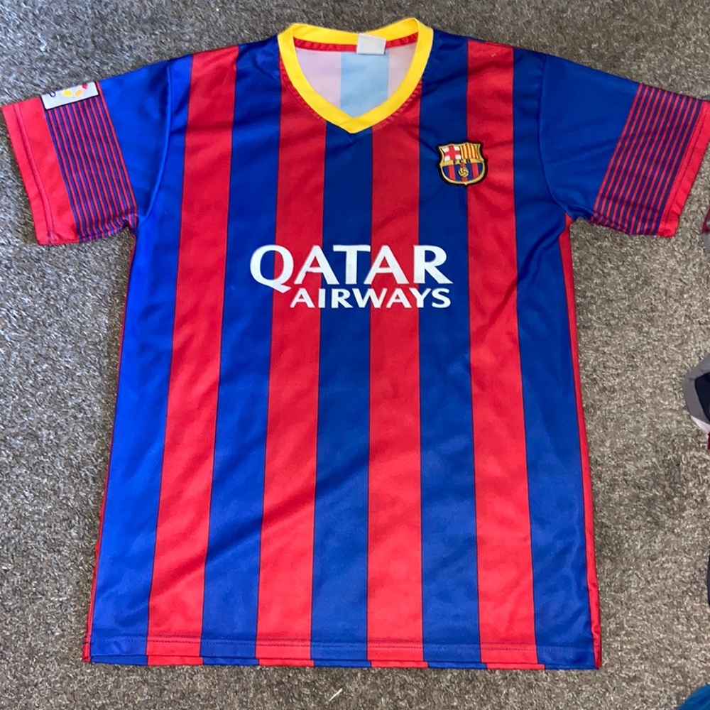 Short Sleeve Qatar Airways Knit